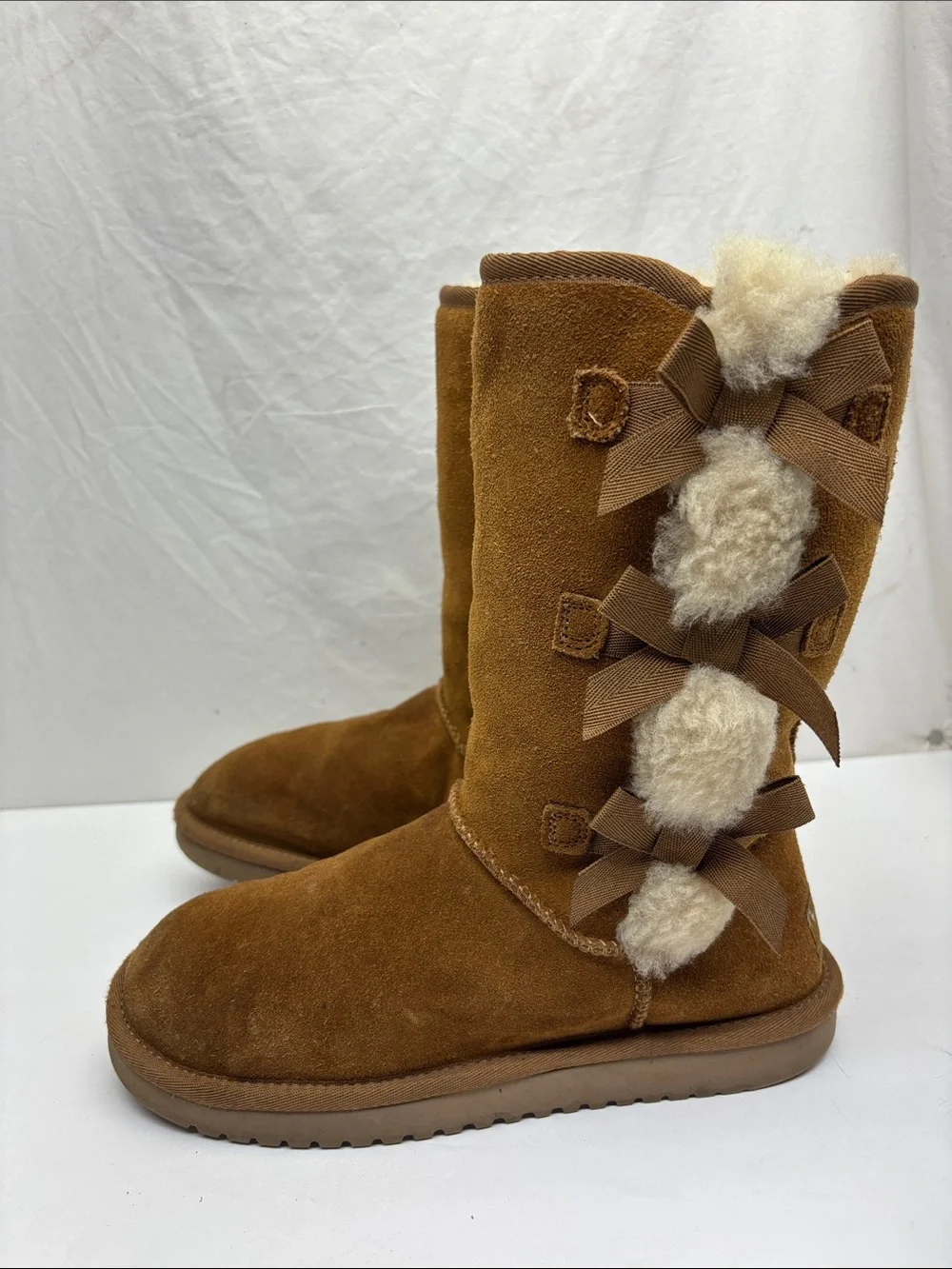 Koolaburra by Ugg bows boots, SZ 7, box 30